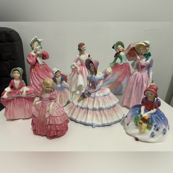 Royal Doulton Vintage Figurine Autumn Breezes - Picture 6 of 6